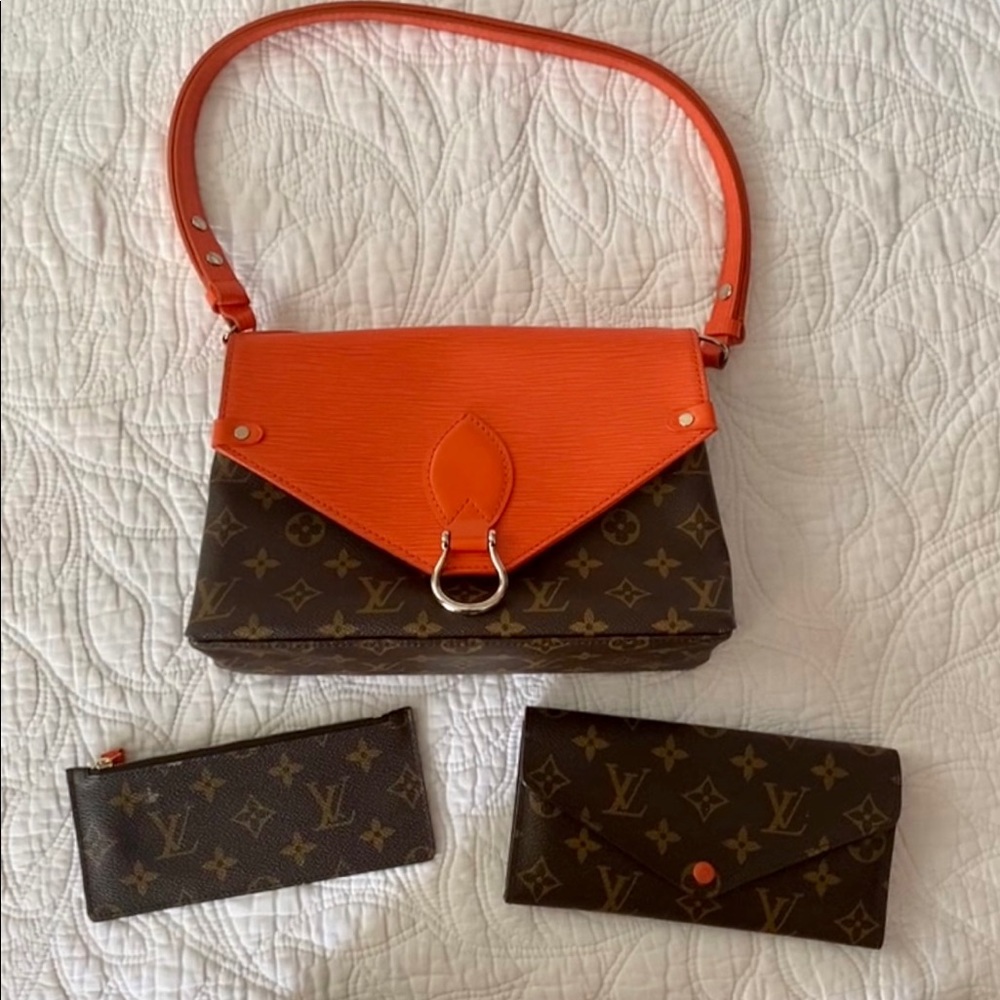 Louis Vuitton Handbag with wallet and coin pouch